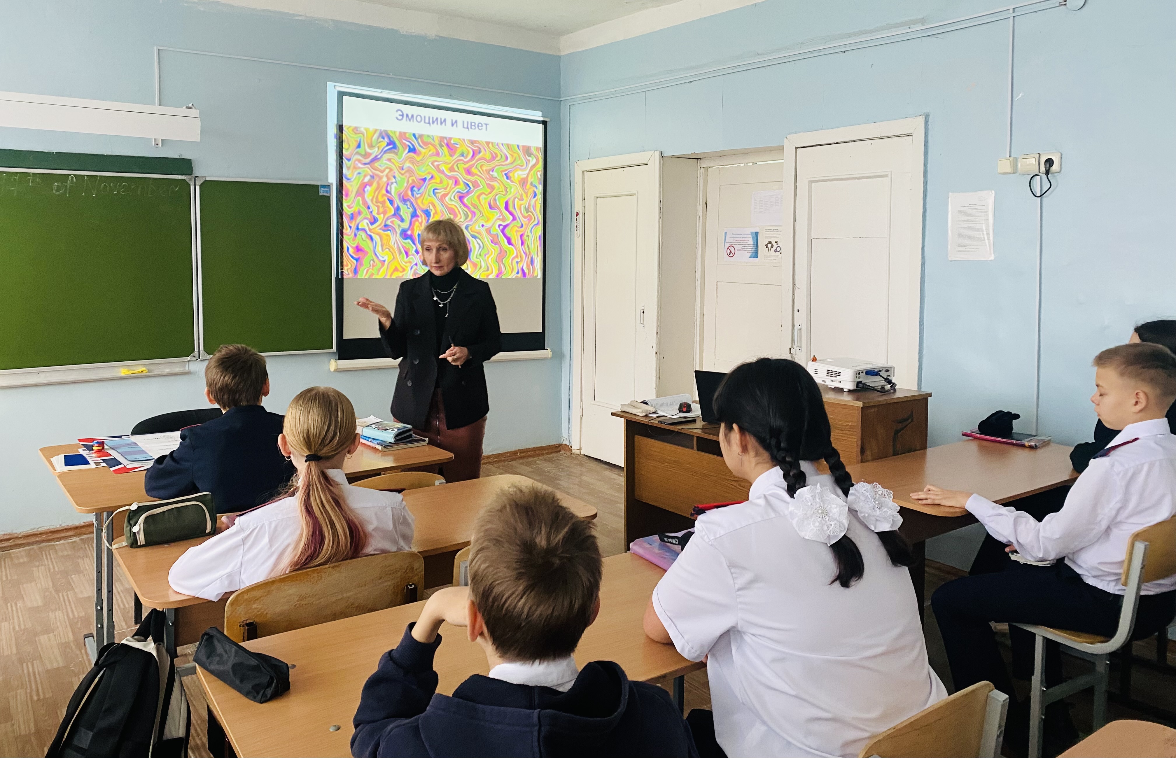 Тайны влияния цвета: раскрой секреты своей палитры настроения. Тайны влияния цвета: раскрой секреты своей палитры настроения..